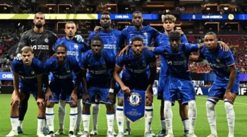 غرامة 150 ألف إسترليني.. تشيلسي يتعرض لعقوبة بسبب زجاجة